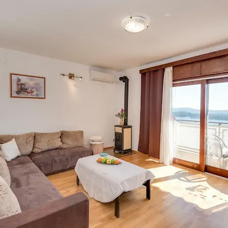 Apartment Lara Sibenik